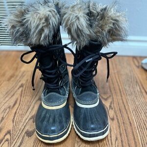 SOREL WOMEN'S JOAN OF ARCTIC™ BOOT - 6